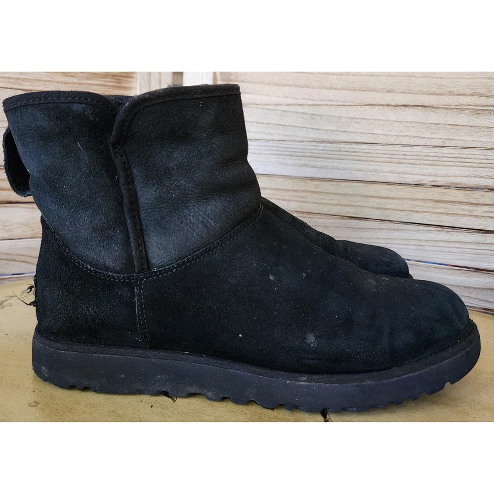 UGG Sz 8 Black Suede Y2K Classic Mini Ankle Boots 1016222 Early 2000s Cozy Fall